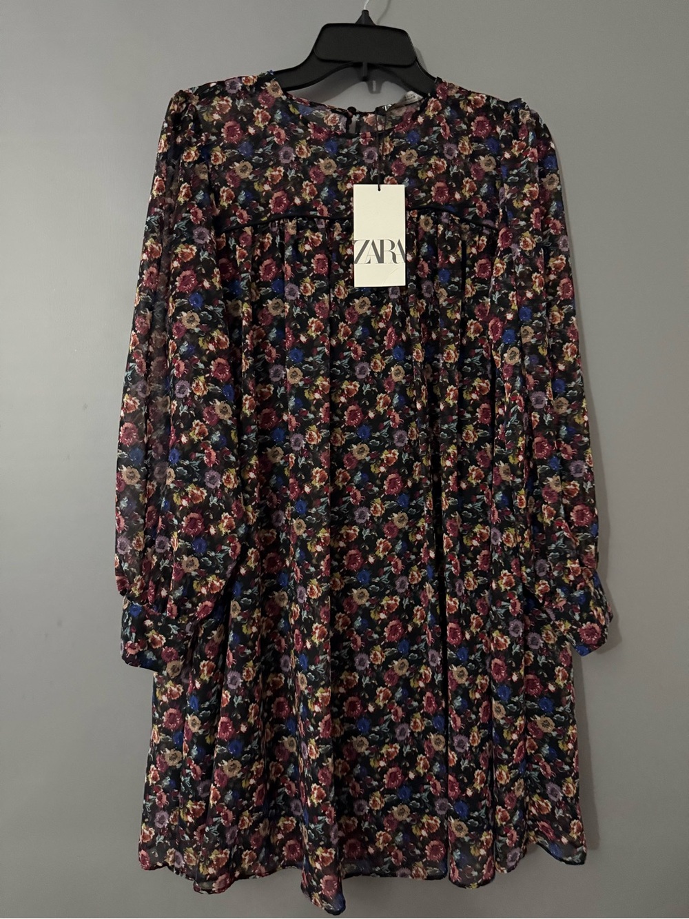 Zara Black Floral Long-Sleeve Shift Dress